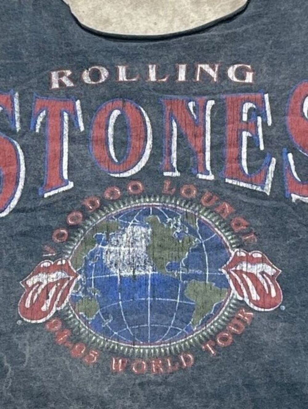 The Rolling Stones Preowned Large Cropped Neckline T-Shirt